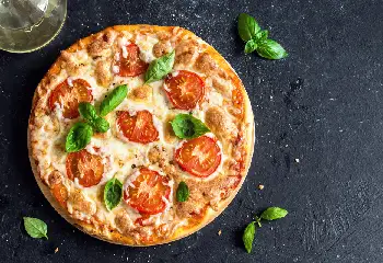 Traditional Margherita Pizza